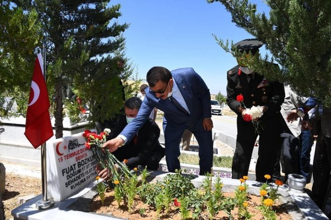 Malatya’da 15 Temmuz şehitleri mezarı başında anıldı