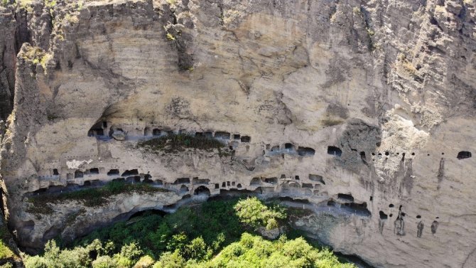 İnönü Mağaraları tarihi ve doğasıyla görenleri hayran bırakıyor