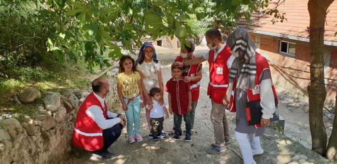 Kastamonu’da ihtiyaç sahibi 65 yaş üstü vatandaşlara yardım