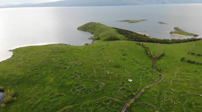 Akçakale Adası 10 bin yıllık tarihin izlerini taşıyor