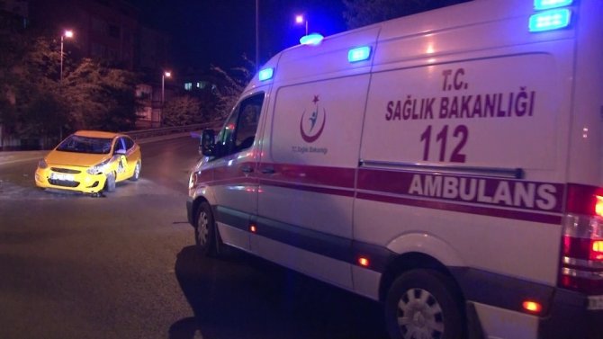 Ümraniye’de taksi takla attı: 1 yaralı