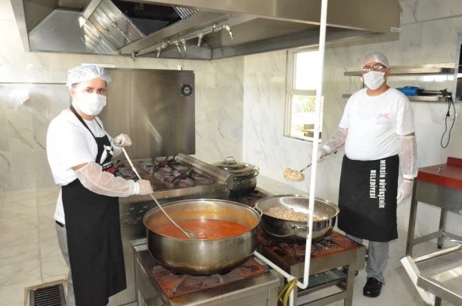 Mersin Büyükşehir Belediyesi’nin Tarsus aşhanesi yeniden hizmete girdi
