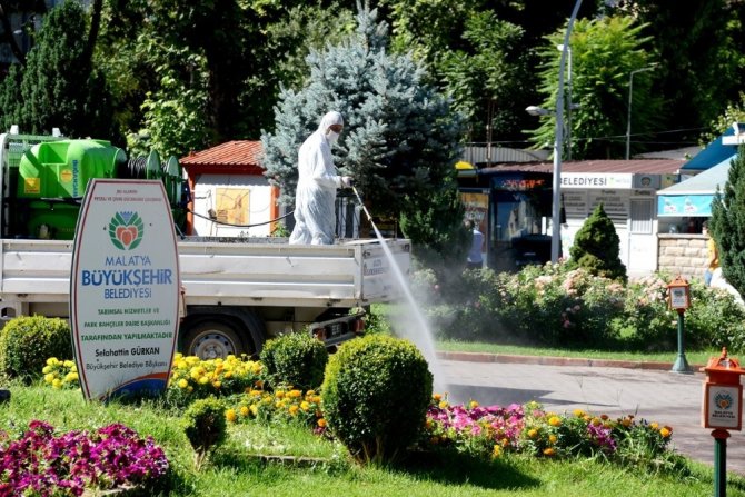 Malatya Büyükşehir’den dezenfekteye ağırlık