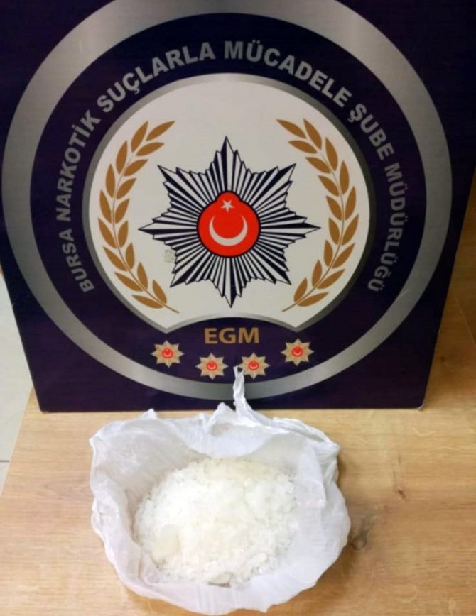Bursa’da uyuşturucu tacirlerine operasyon: 4 tutuklama