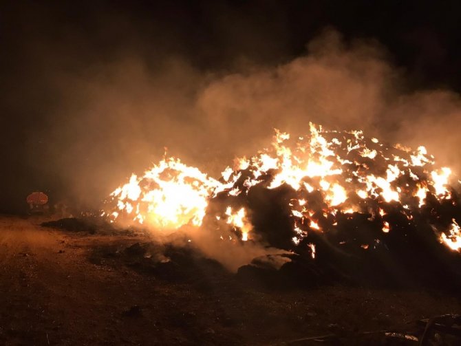 Tekirdağ’da kundaklama iddiası: 6 bin balya saman alev alev yandı
