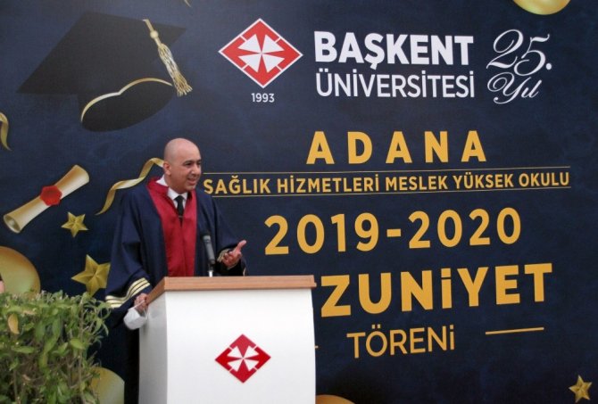 Başkent Üniversitesi Adana Sağlık Hizmetleri MYO’da mezuniyet çoşkusu