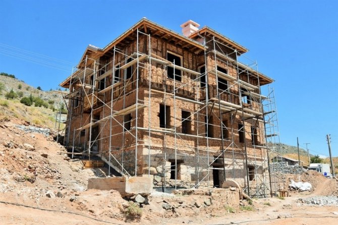 Osmanlı mimarisiyle yapılan konak restore ediliyor