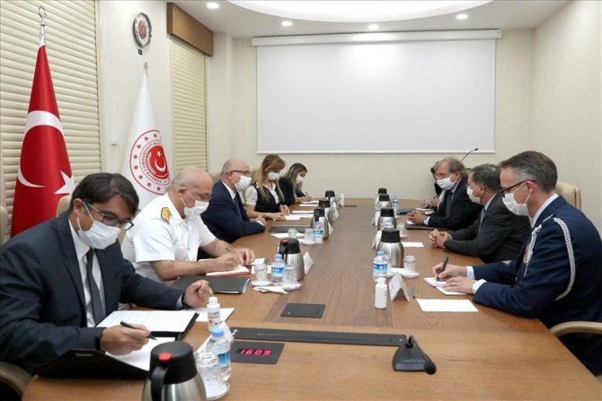 Millî Savunma Bakan Yardımcısı Karaosmanoğlu, ABD’nin Libya ve Ankara Büyükelçilerini kabul etti