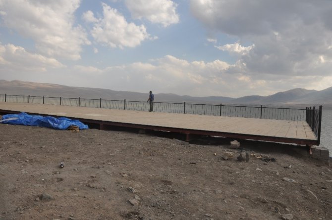 Bulanık’ta sosyal tesis inşaatına başladı