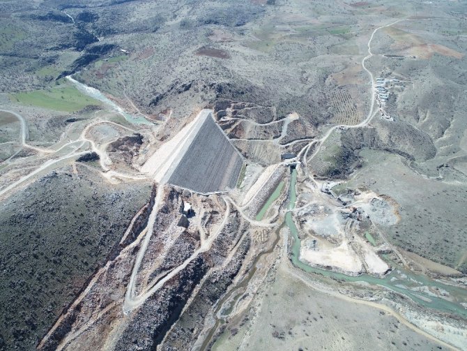 Çermik Kale Barajında çalışmalar sürüyor