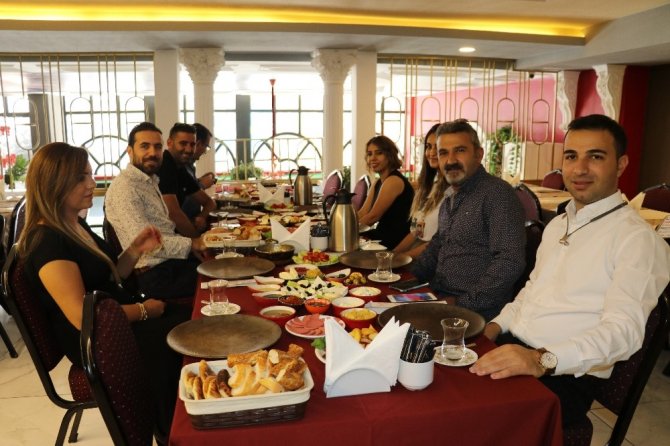 Rönesans Life Hotel’de Van kahvaltısı keyfi