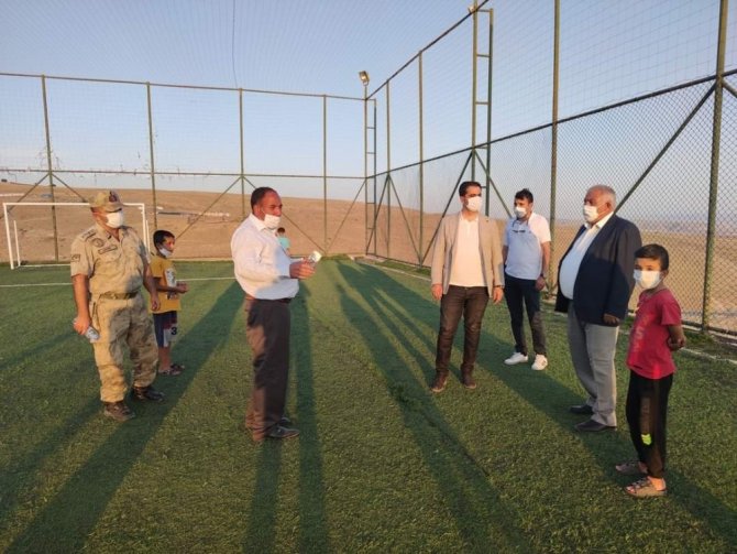 Kaymakam Güder, Sarıbalta Köyü’nde incelemede bulundu