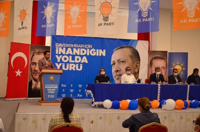 Çavdarhisar’da AK Parti İlçe Başkanı Yaşar Rıdvan Kocaman seçildi