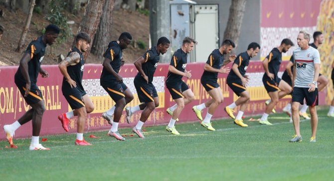 Galatasaray’da Başakşehir maçı hazırlıkları başladı