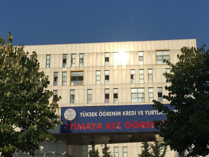 Enes Batur’un KYK’daki karantina süreci devam ediyor