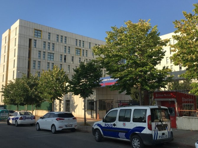 Enes Batur’un KYK’daki karantina süreci devam ediyor