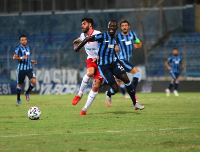 TFF 1. Lig: Adana Demirspor: 1 - B. Boluspor: 1 (İlk yarı sonucu)