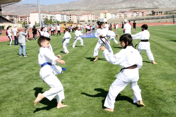 Erzincan’da Avrupa Hareketlilik Haftası kutlandı