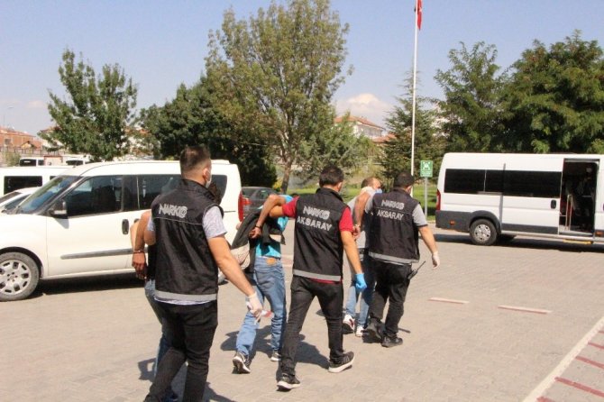 Aksaray’da 5 ayrı uyuşturucu operasyonu: 5 tutuklama