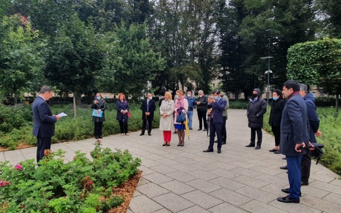 Dünya’ya barışı yayacak ‘Kardeşlik Bahçeleri’nin ilki Litvanya’da açıldı