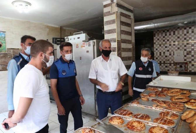 Mardin Büyükşehir Belediyesi zabıta ekipleri fırınları denetledi