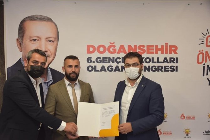 Doğanşehir'de AK Parti Gençlik Kongresi yapıldı
