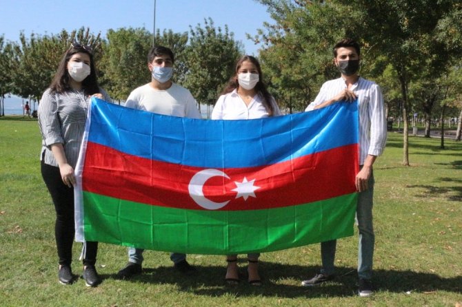 Azerbaycanlı öğrencilerden Ermenistan’a büyük tepki: