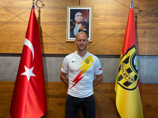 Yeni Malatyaspor, Semih Kaya'yı transfer etti