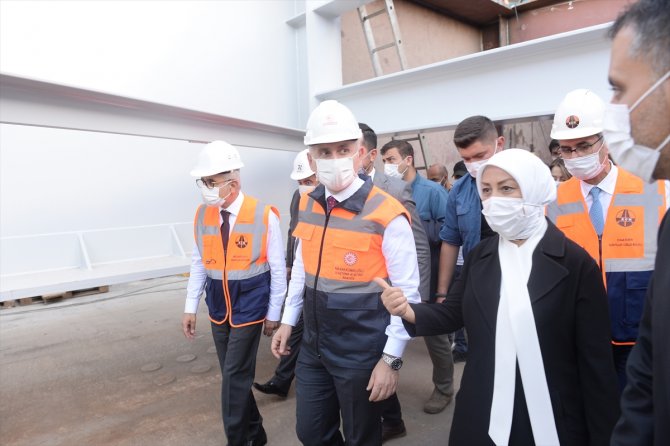 Ulaştırma ve Altyapı Bakanı Karaismailoğlu Malatya'da incelemelerde bulundu