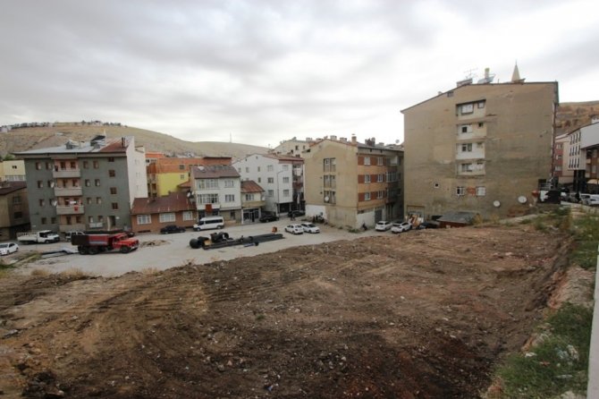 Veli Şaban Mahallesi Otoparkının yapımına başlandı