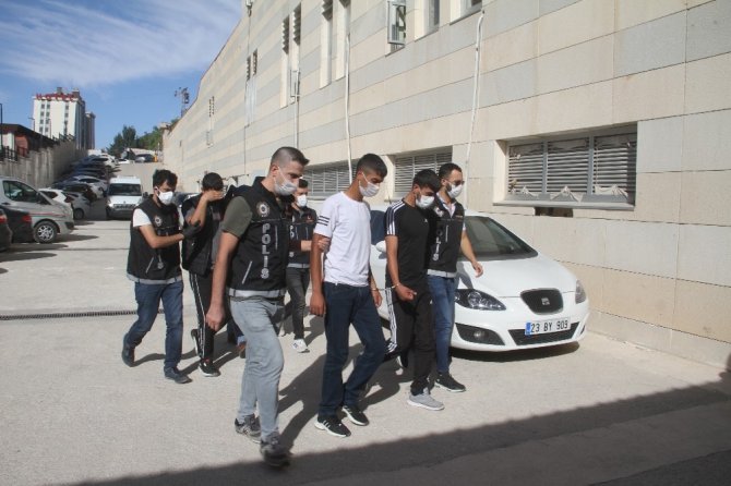 Elazığ’da torbacılara şafak operasyonu: 7 gözaltı