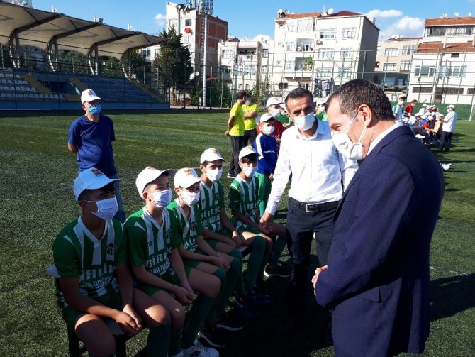 Zeytinburnu’nda amatör spor kulüplerine yardım