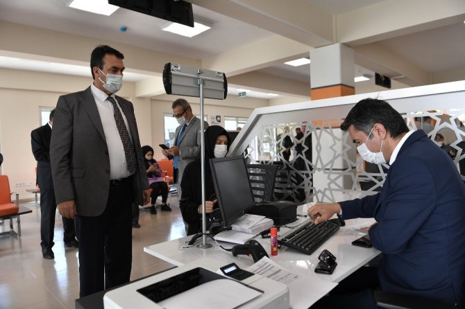 Osmangazi’de 400 bin kişiye hitap edecek nüfus şefliği