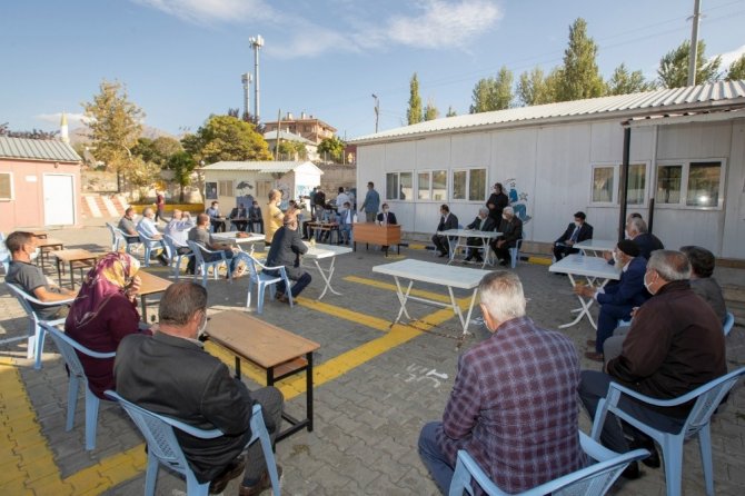 Kaymakam Aslan’dan Vali Mithat Bey Mahallesi’ne ziyaret