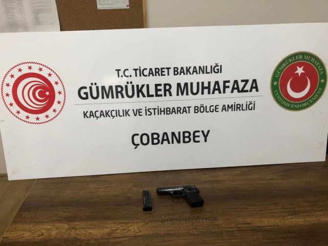 Çobanbey Sınır Kapısı’nda tabanca ele geçirildi
