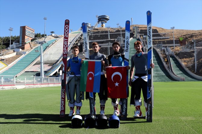 Milli sporcular, kayakla atlayıp ay yıldızlı bayrakları açarak Azerbaycan'a destek verdi