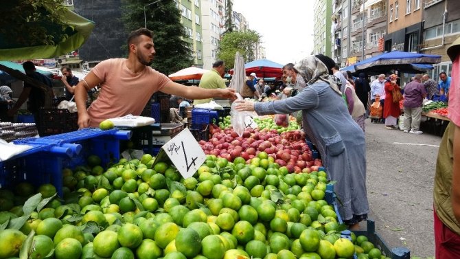 Kışlık meyve ve sebzeler tezgahlarda yerini almaya başladı