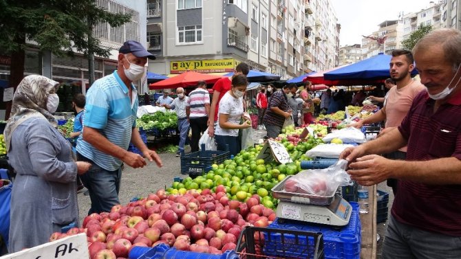 Kışlık meyve ve sebzeler tezgahlarda yerini almaya başladı
