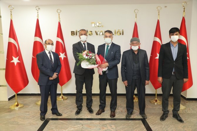 Bitlis Valisi Okta Çağatay muhtarlarla bir araya geldi
