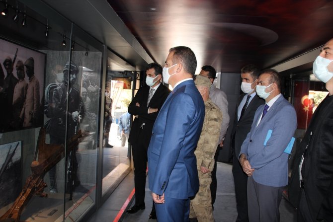 "Çanakkale Savaşları Mobil Müzesi" Hakkari'de