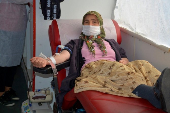 Gülüç Belediyesi kan bağışı kampanyası düzenledi
