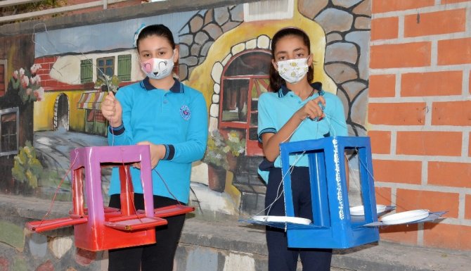 Öğrenciler belediyenin desteğiyle atık malzemelerden kuş yuvası yaptı
