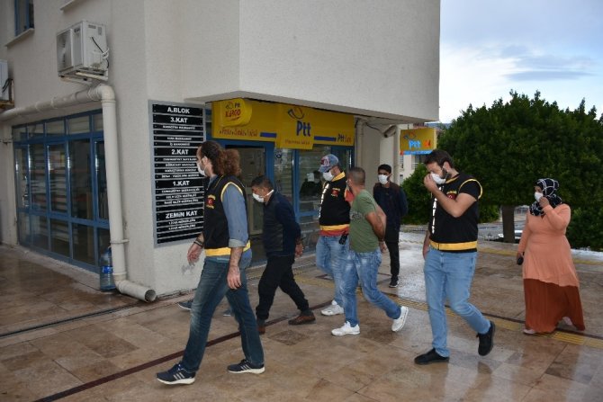 Marmaris’teki hırsızlık şüphelileri, İzmir’de yakalandı