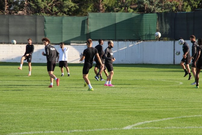 Denizlispor, Beşiktaş hazırlıklarını sürdürüyor