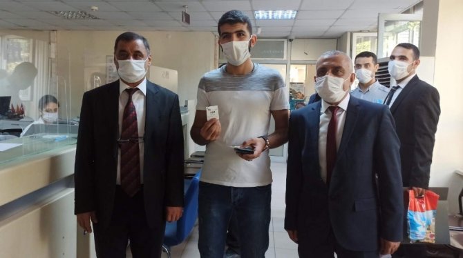 Siirt’te PTT’den 180. müşteriye kuruluş yıldönümü hediyesi