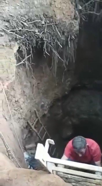 Kaçak define avcıları kazdıkları metrelerce derinlikteki kuyu içerisinde böyle yakalandı