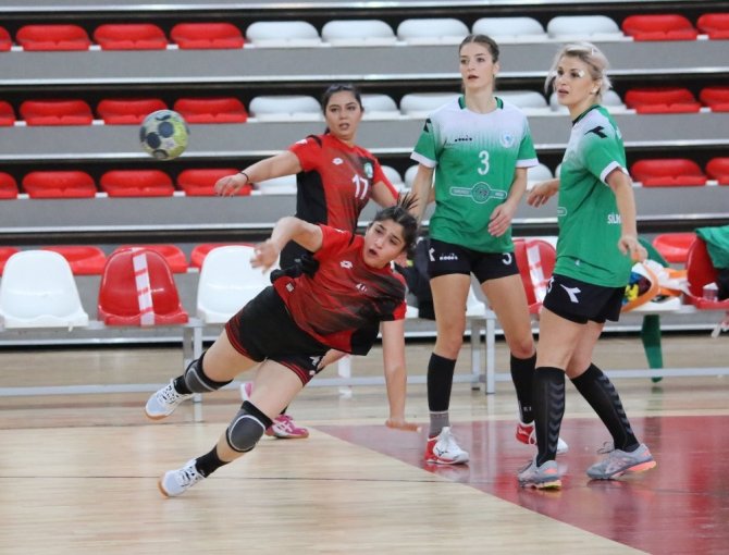 Kadınlar Hentbol Süper Ligi: Sivas Belediyespor: 35 - Görele Belediyespor: 45