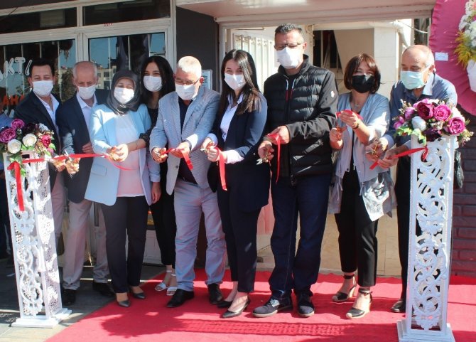 Alaşehir’de Psikolojik Danışmanlık Merkezi açıldı