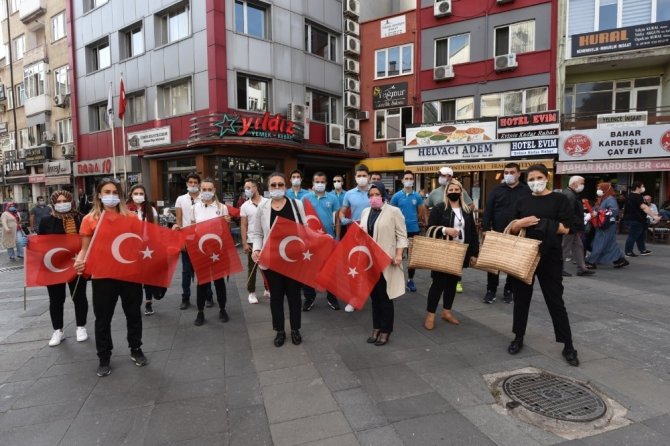 29 Ekim’de Karesi’de her yerde Türk bayrağı dalgalanacak