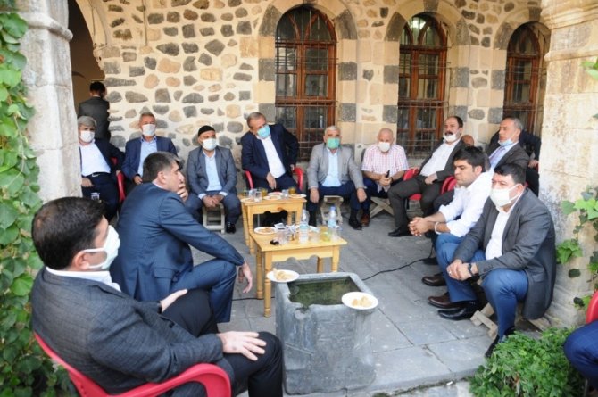 Cizre’de kanaat önderleri, ilçenin sorunlarını masaya yatırdı